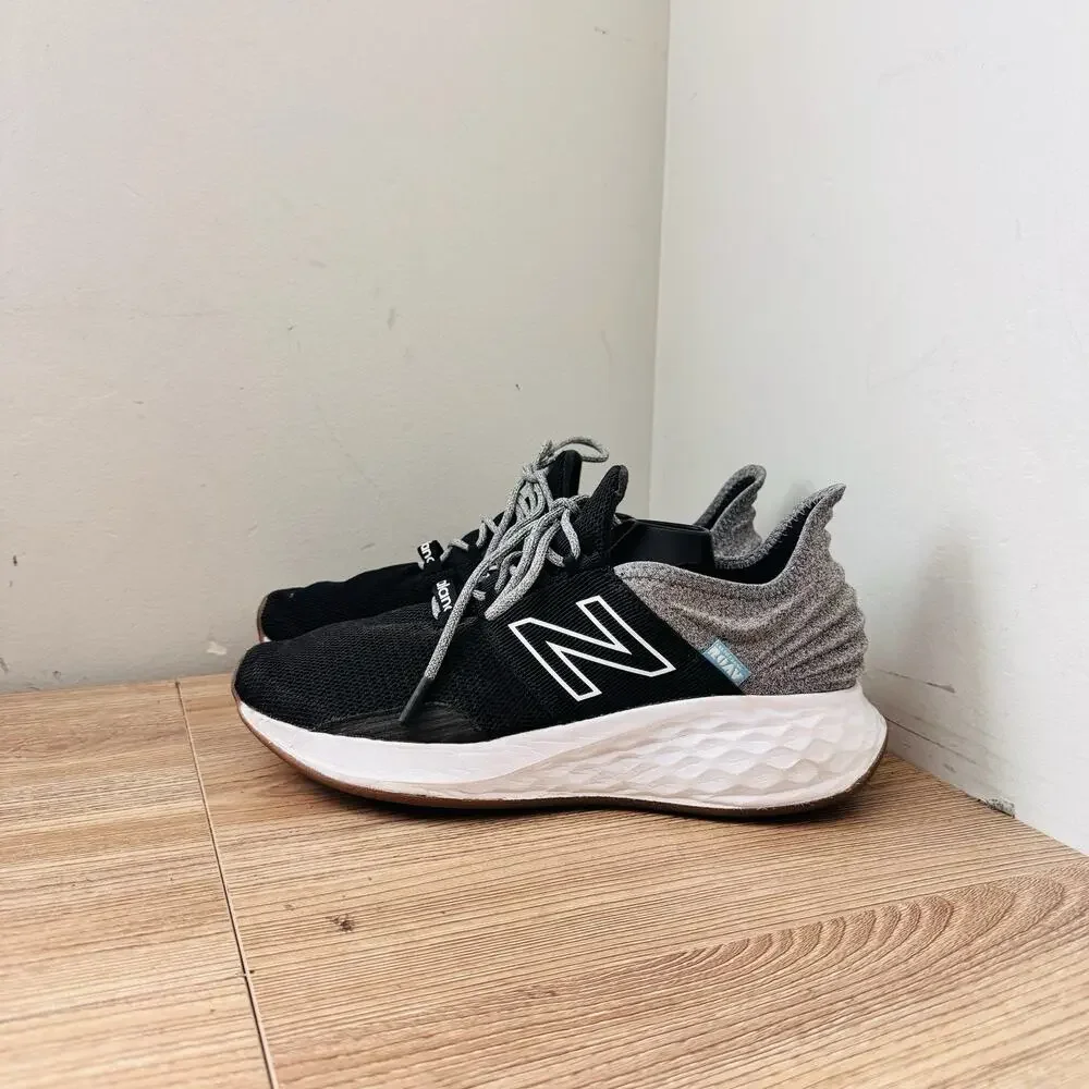 New Balance Fresh Foam Roav sneakers Black And Gray Mens Size 9